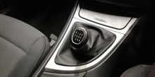 Load image into Gallery viewer, 2010 BMW 1 Series 118i 3-dr Manual Petrol
