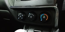 Load image into Gallery viewer, 2024 Toyota Corolla Quest 1.8 Auto
