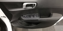 Load image into Gallery viewer, 2022 Hyundai Venue 1.0 TGDI Glide Auto Petrol
