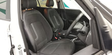 Load image into Gallery viewer, 2022 Hyundai Venue 1.0 TGDI Glide Auto Petrol

