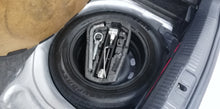 Load image into Gallery viewer, 2016 Volkswagen Polo 1.2 TSI Highline Auto (81kW)
